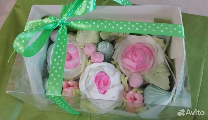 Зефирные цветы в коробке