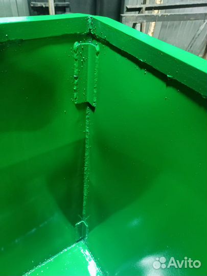 Мусорный контейнер