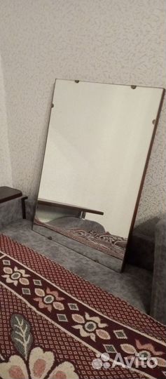 Зеркало настенное