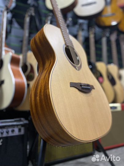 LAG T170A акустическая гитара массив (аудиториум)