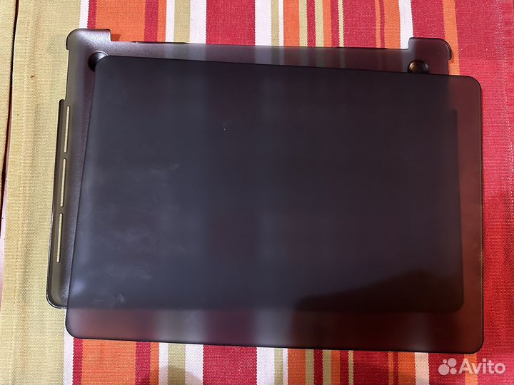 Чехол на MacBook Pro 13