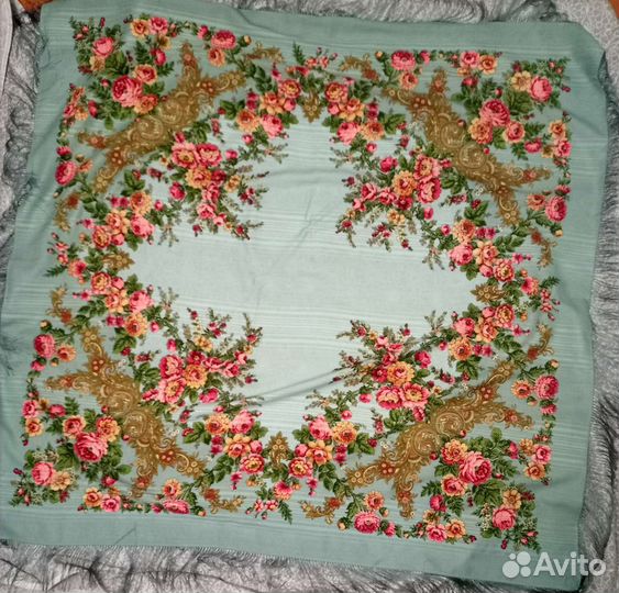 Павловопосадский платок с просновками