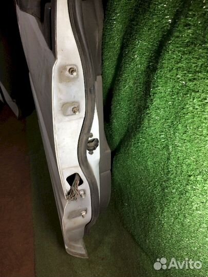 Дверь передняя правая nissan Elgrand ALE50 Перламу