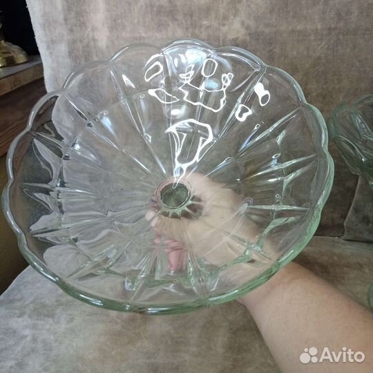 Старинная ваза для фруктов