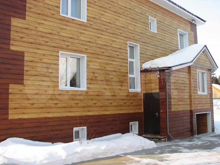 Коттедж 271 м² на участке 18 сот.