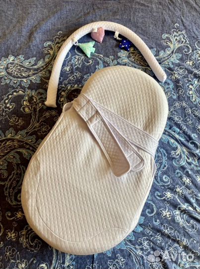 Кокон для новорожденных с дугой и эффектом памяти