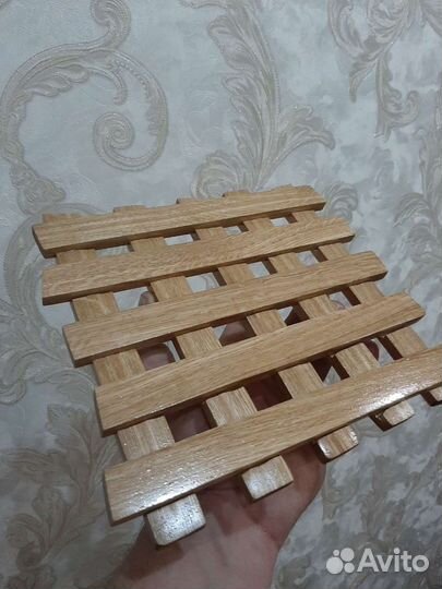 Подставка под горячее из массива дуба