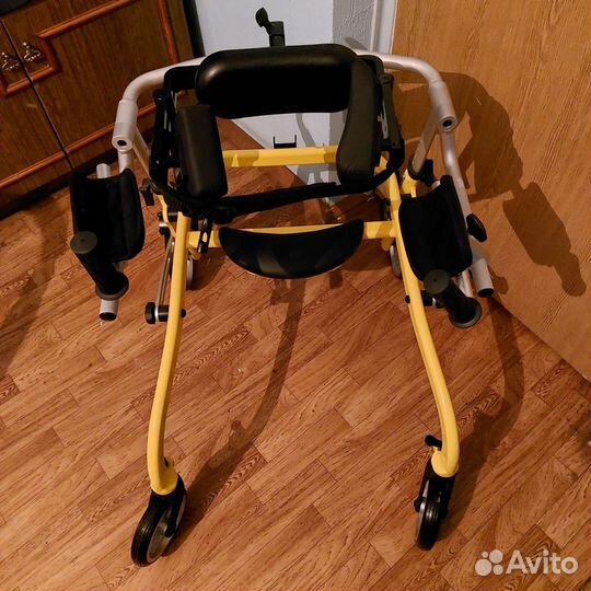 Ходунки для инвалидов