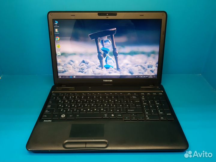 Ноутбук Toshiba i3 SSD