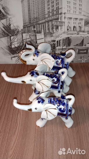 Статуэтки Семья слонов