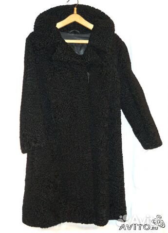 Каракулевая шуба и новая меховая шапка