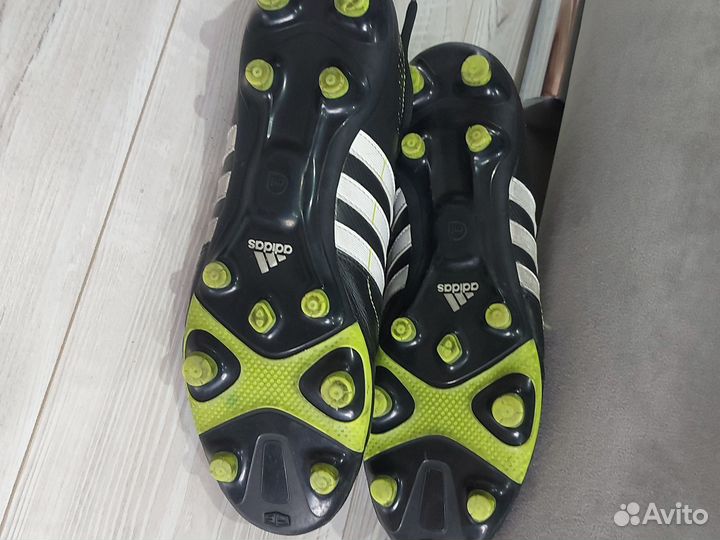 Adidas (бутцы)