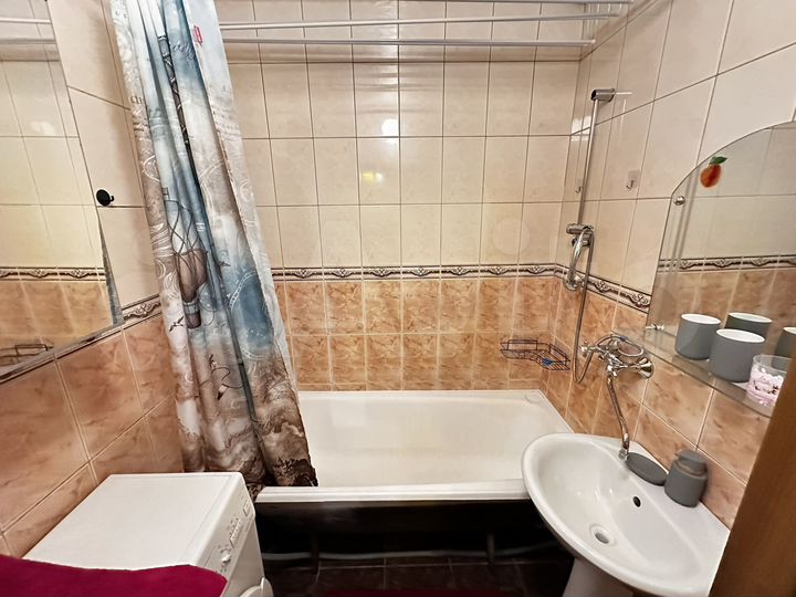 2-к. квартира, 45 м², 7/9 эт.