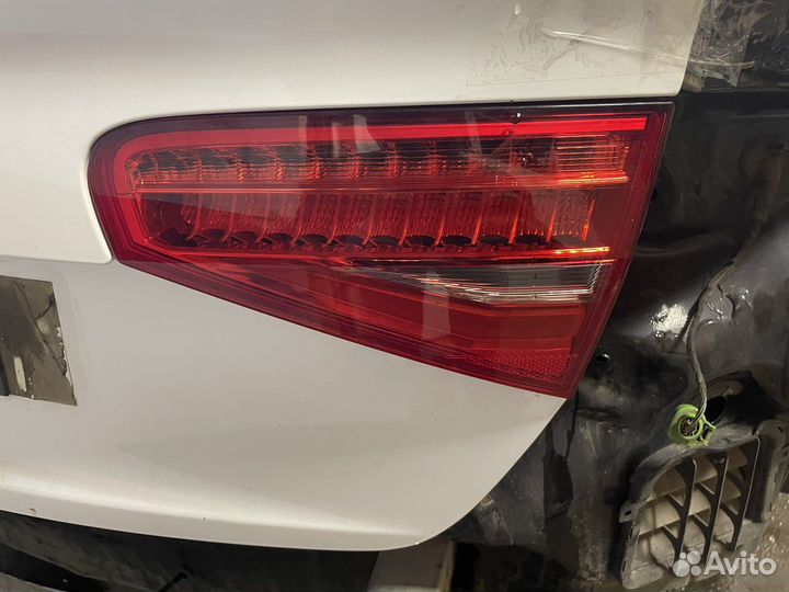 Фонарь в крышку правый Led audi a4b8