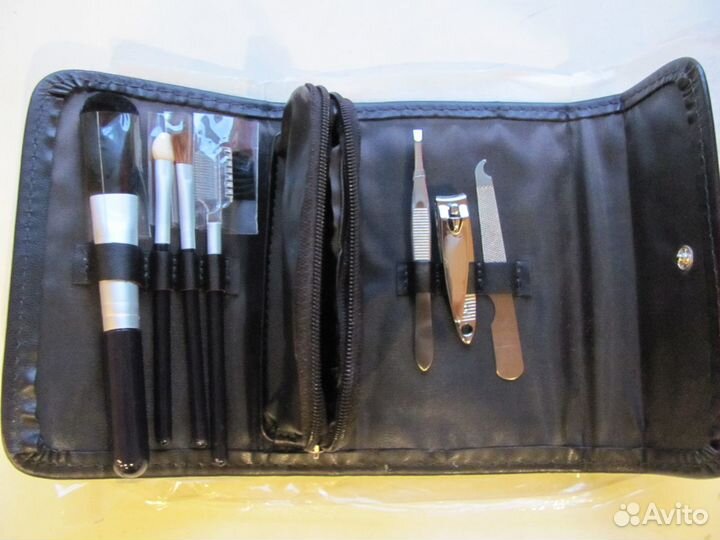 Косметички и сумки Ив Роше