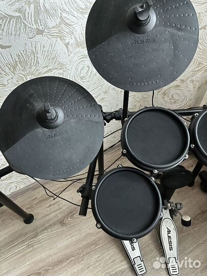 Электронные ударные alesis