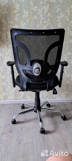 Компьютерное кресло