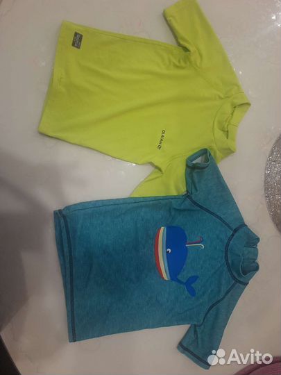 Солнцезащитная футболка для плавания /рашгард