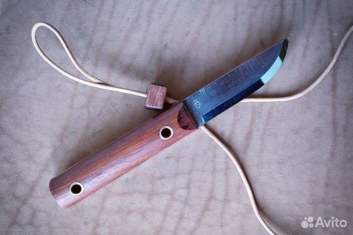 Нож туристический