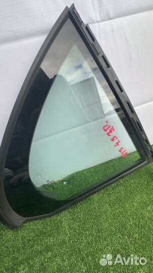 Форточка задняя левая и правая Mercedes W213