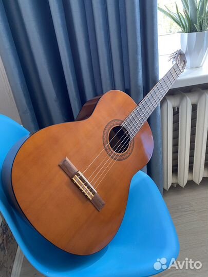 Классическая гитара yamaha c40