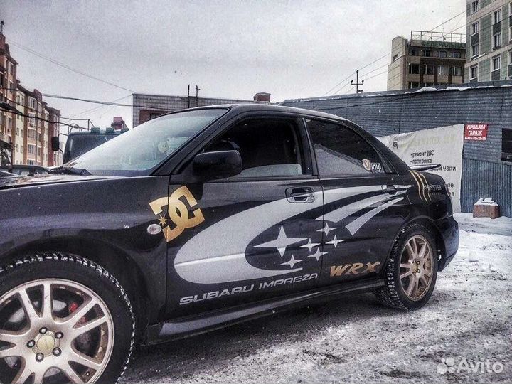 Изготовление наклеек на авто