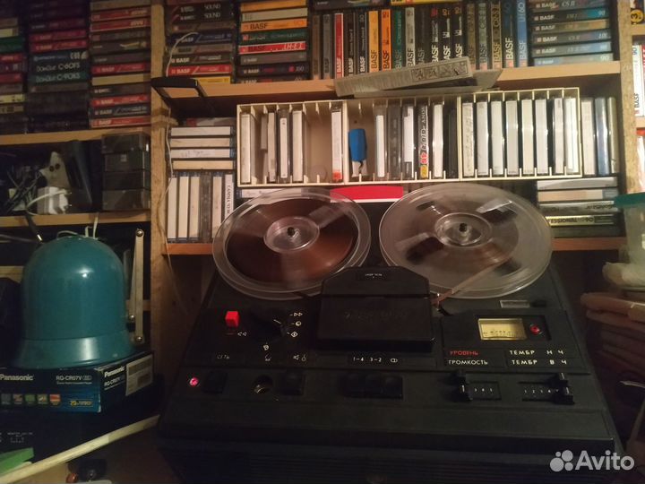 Катушечный магнитофон маяк-201