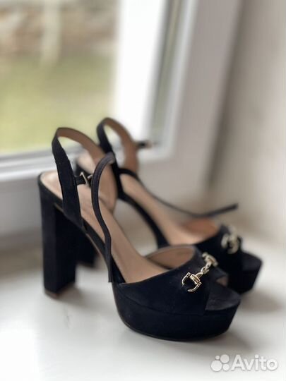 Босоножки женские 38 размер