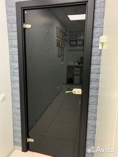 Дверь стеклянная межкомнатная 800 с коробкой бу