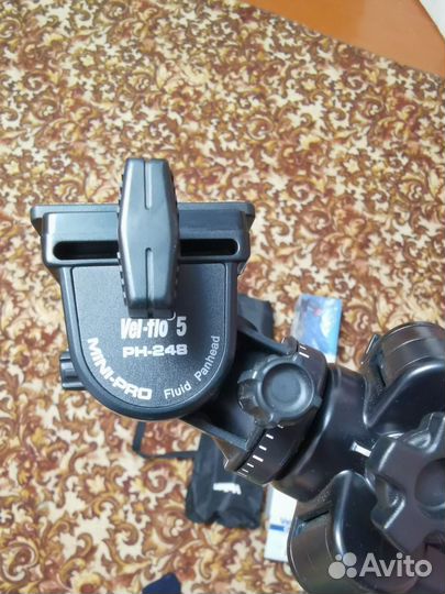 Штатив для фотоаппарата профессиональный