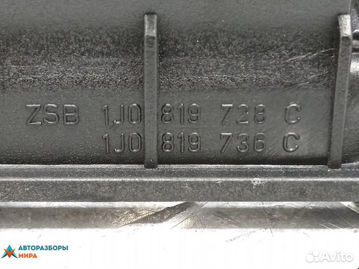 Дефлектор обдува салона Volkswagen Golf 3 1998