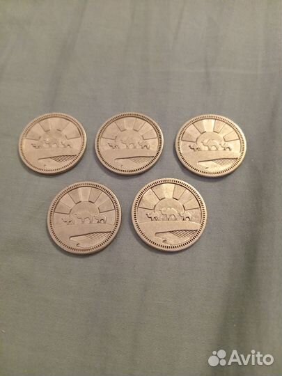 Серебряные монеты из пятёрочки пунт
