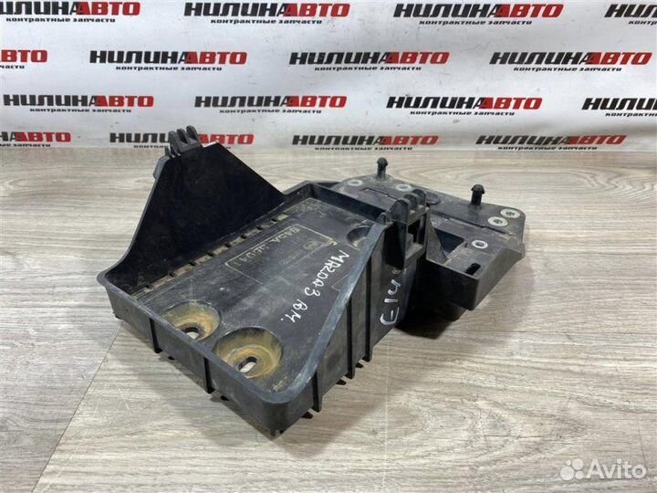 Площадка аккумулятора Mazda 3 Bm Bn хэтчбек 2.0 PE