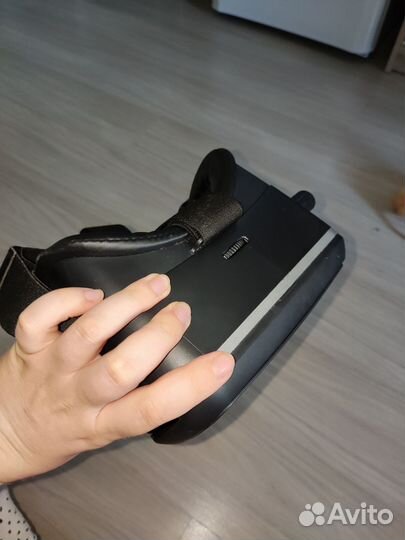 Очки виртуальной реальности для телефона