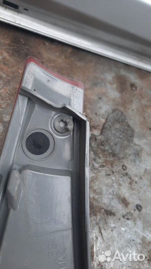 Фонарь внутренний левый Renault Megane