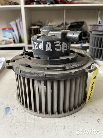 Моторчик отопителя Mazda 3 (BK) 2002-2009
