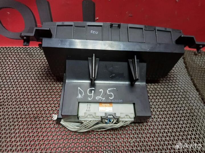 Блок управления климат-контролем toyota RAV4 ACA