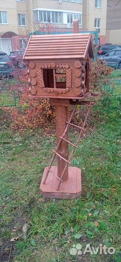 Кормушка для белок и птиц Теремок