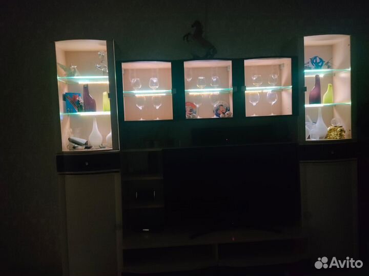 Стенка в гостиную