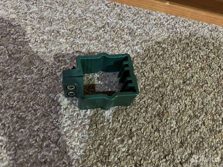 Крепежи для забора