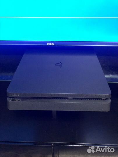 Игровая приставка ps4