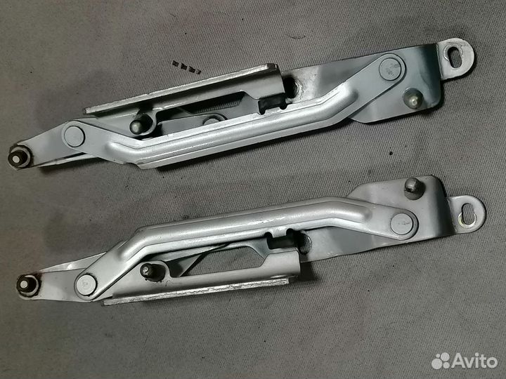 Петля багажника Lifan Breez 2007-2014