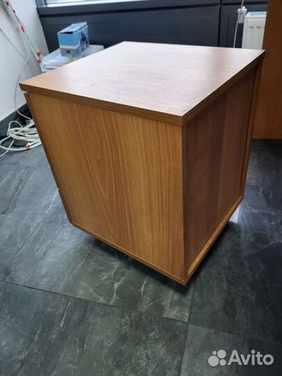 Тумба офисная выкатная