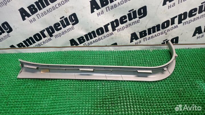 Накладка порога передняя левая Toyota Camry Gracia