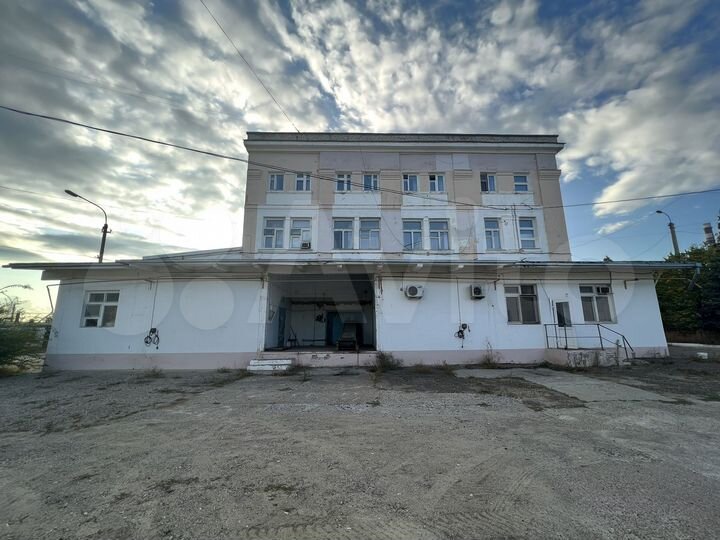 Производство, 3706 м²