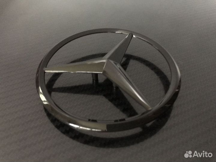 Эмблема на багажник Mercedes CLS W218 чёрная глянц