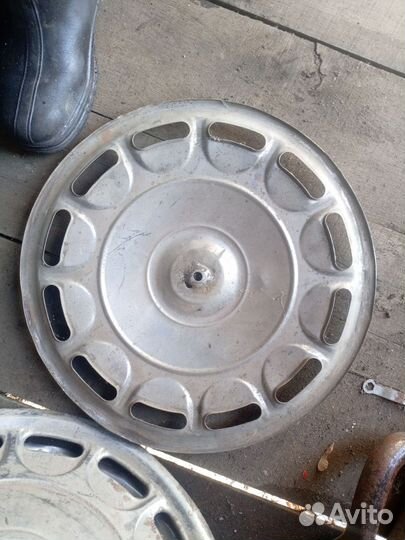 Колпаки стальные на Волгу