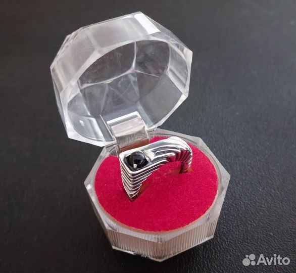 Серебряные перстни с турмалином шерлом