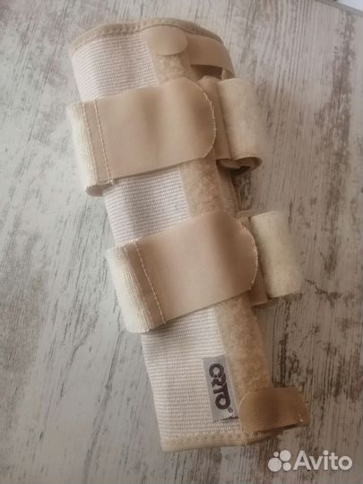 Ортез на лучезапястный сустав правый