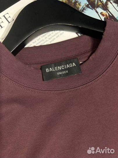 Футболка balenciaga